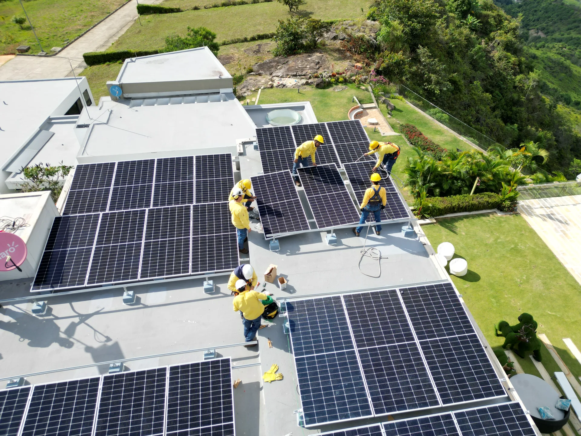 Colina del Viento — instalación de paneles solares, foto 1